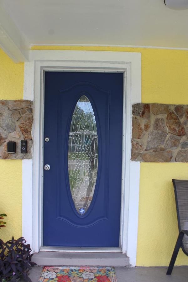 Traditional Cozy Historic Tampa Home Exterior foto